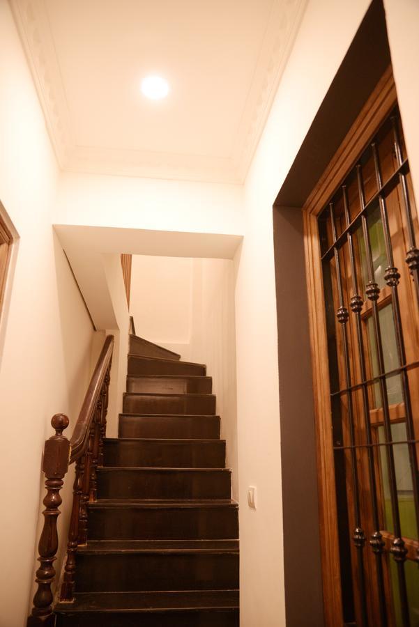 Chloe & Leo Boutique Homestay Hanoi Exteriör bild