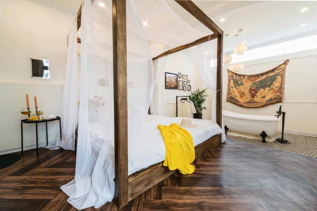 Chloe & Leo Boutique Homestay Hanoi Exteriör bild