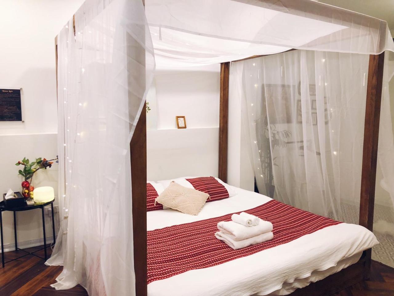 Chloe & Leo Boutique Homestay Hanoi Exteriör bild