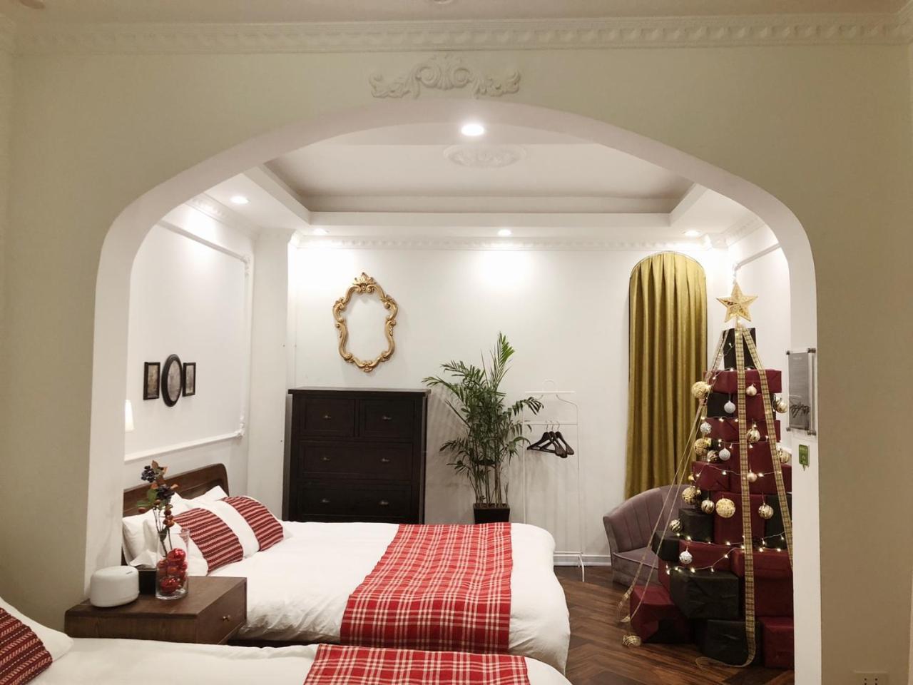 Chloe & Leo Boutique Homestay Hanoi Exteriör bild