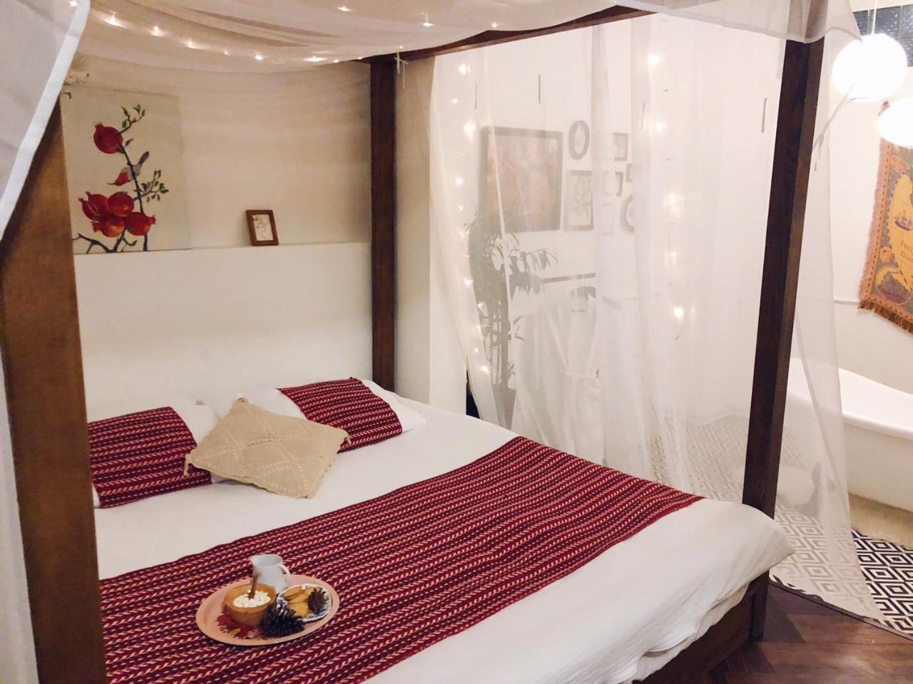 Chloe & Leo Boutique Homestay Hanoi Exteriör bild